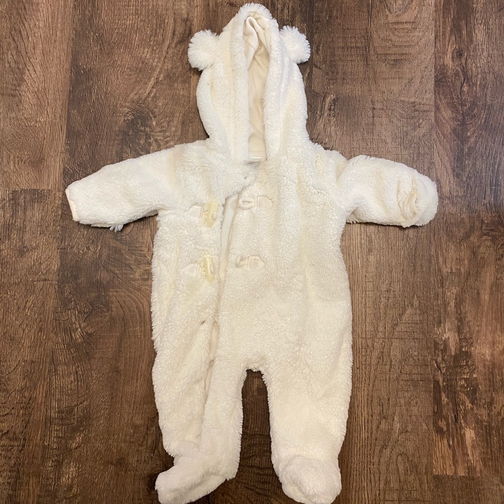Baby super soft jumpsuit sz 3-6